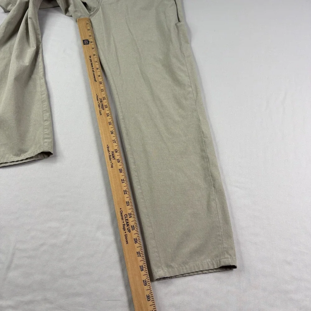 Vuori‎ Aim Pants Mens Size 32 Beige Chino Golf Tech Stretch Performance Casual